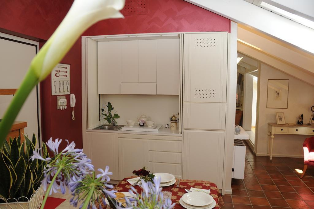 Villa Callas 16 Сирмионе Номер фото